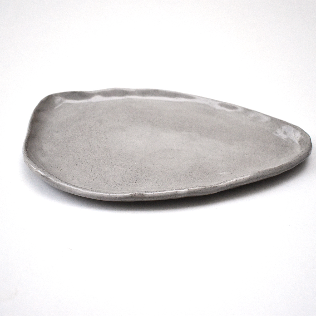 Plate Irregular Oval-Gray Glossy